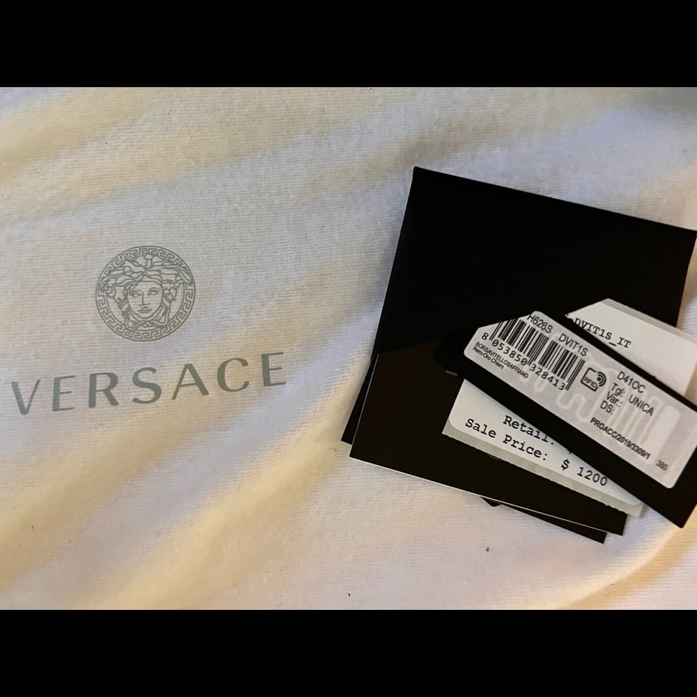 Brand New with Tags Authentic Versace Saffiano Palazzo Medusa Tote BLACK - Picture 7 of 7